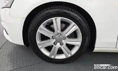 Audi A4 2011 2.0 гидро в Москве № 1911444, миниатюра 5