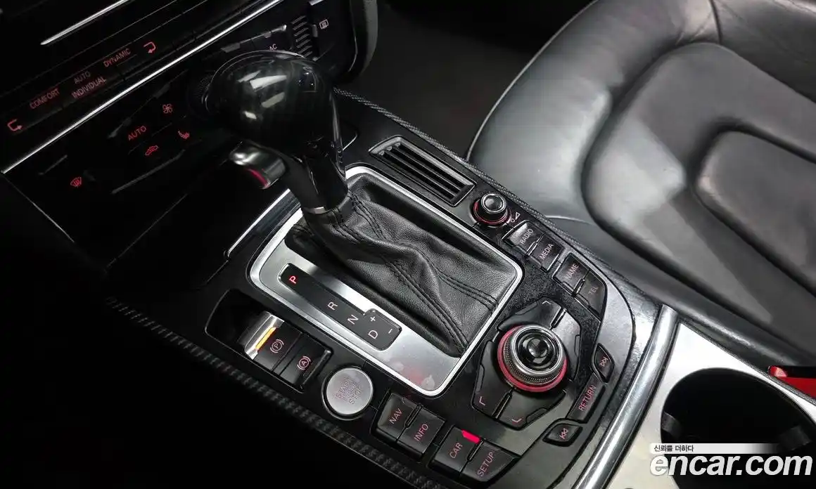 Audi A4 2011 2.0 гидро в Москве № 1911444, фото 9