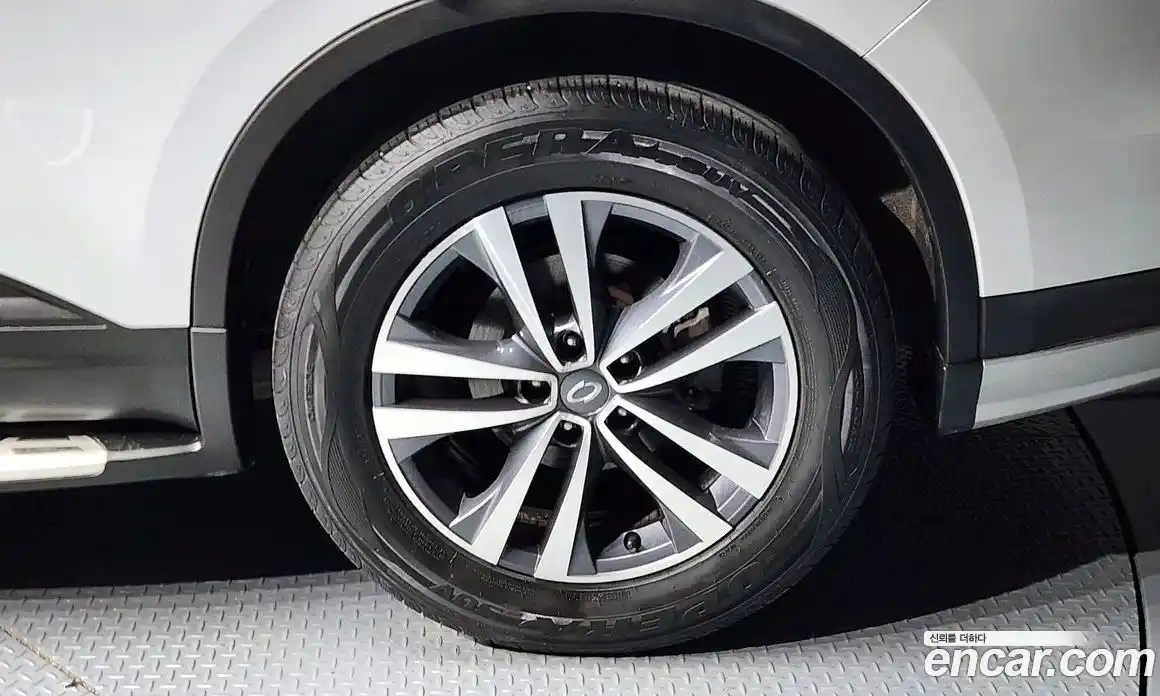 Renault QM6 2017 2.0 гидро в Москве № 1912791, фото 7
