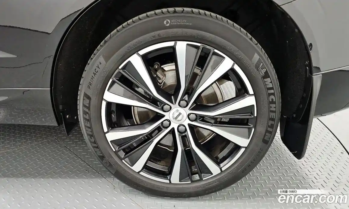 Volvo XC60 2023 2.0 гидро в Москве № 1912855, фото 7