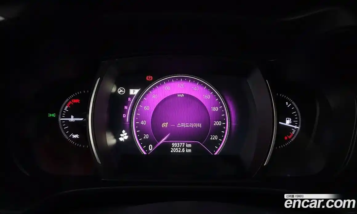 Renault QM6 2018 2.0 гидро в Москве № 1912944, фото 8