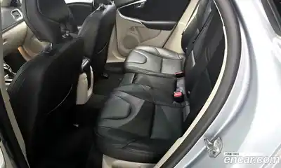Volvo V40 2015 2.0 гидро в Москве № 1913267, миниатюра 12