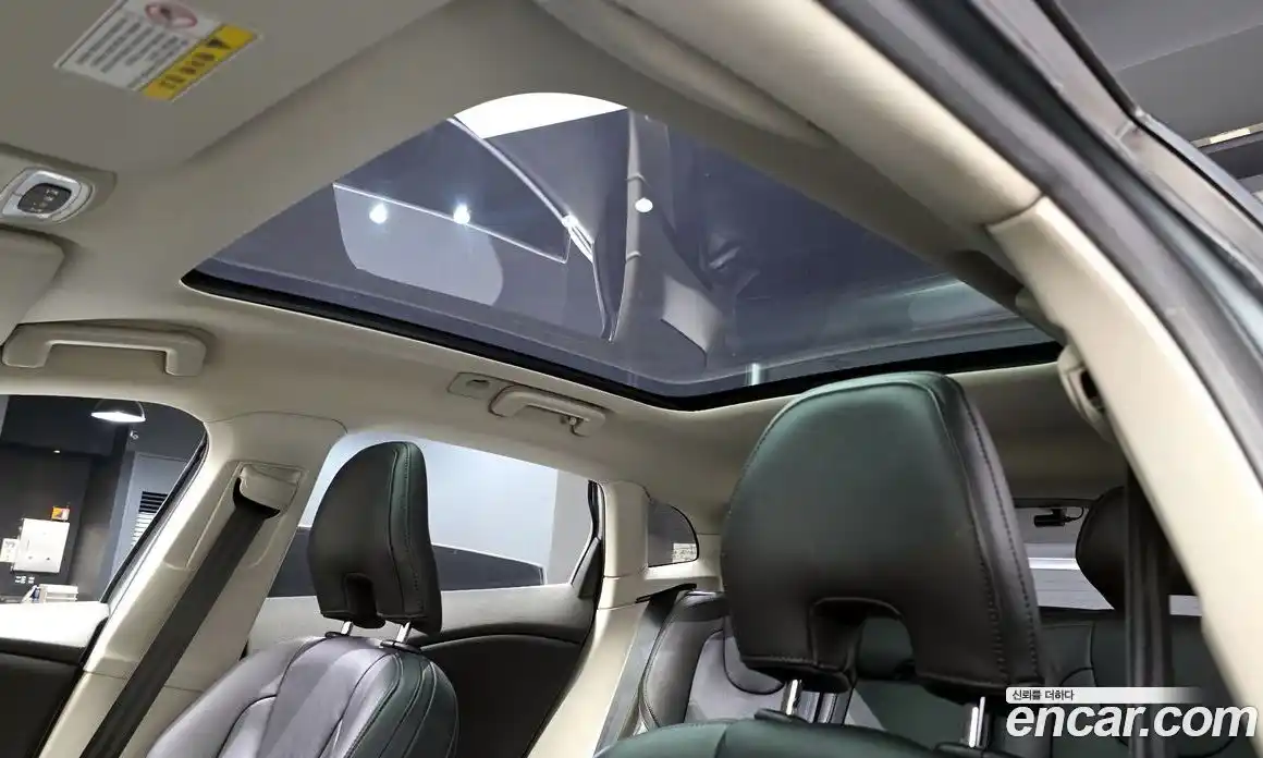 Volvo V40 2015 2.0 гидро в Москве № 1913267, фото 16
