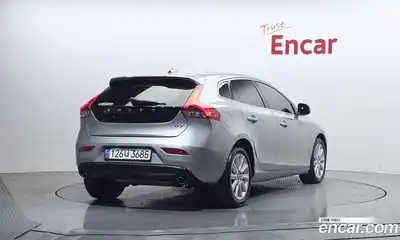 Volvo V40 2015 2.0 гидро в Москве № 1913267, миниатюра 2