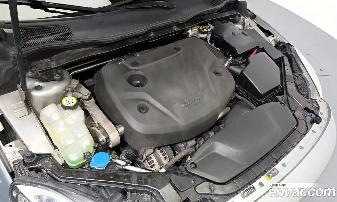 Volvo V40 2015 2.0 гидро в Москве № 1913267, фото 6
