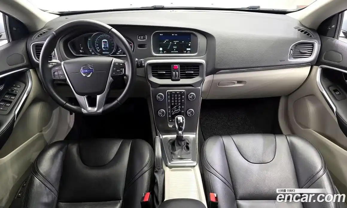 Volvo V40 2015 2.0 гидро в Москве № 1913267, фото 7