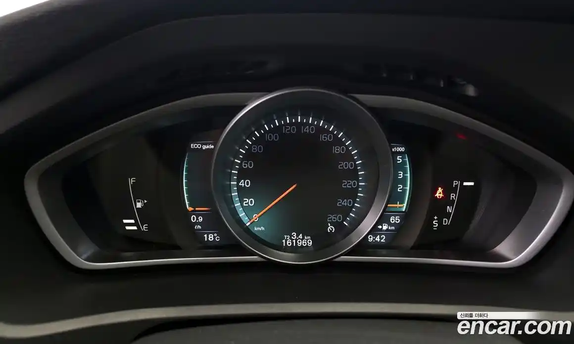 Volvo V40 2015 2.0 гидро в Москве № 1913267, фото 8