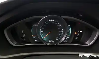 Volvo V40 2015 2.0 гидро в Москве № 1913267, миниатюра 8