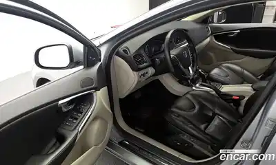 Volvo V40 2015 2.0 гидро в Москве № 1913267, миниатюра 10