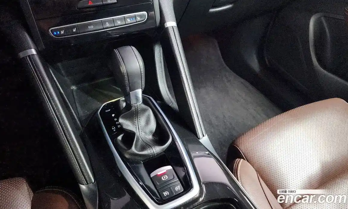 Renault QM6 2017 2.0 гидро в Москве № 1913690, фото 9