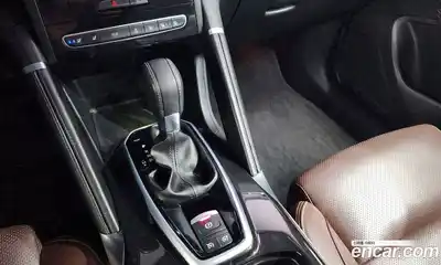 Renault QM6 2017 2.0 гидро в Москве № 1913690, миниатюра 9