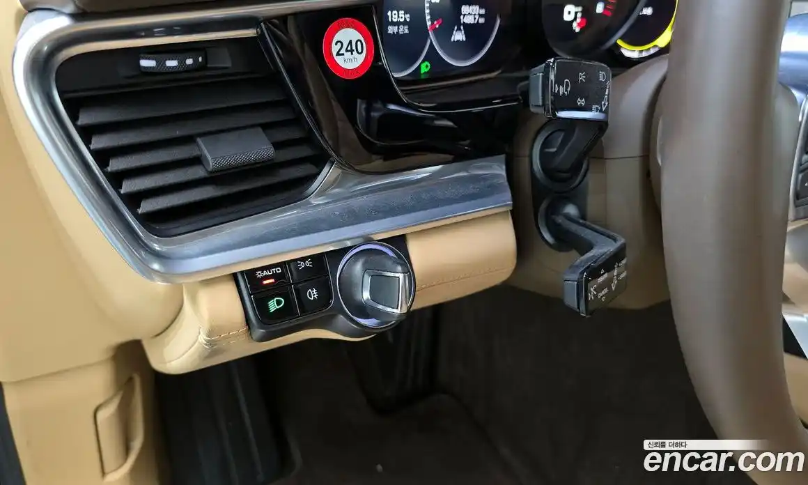 Porsche Panamera 2018 3.0 гидро в Москве № 1914122, фото 15
