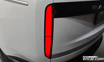 Land Rover Range-Rover 2025 3.0 гидро в Москве № 1914608, миниатюра 8