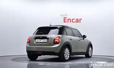 Mini Cooper 2019 1.5 гидро в Москве № 1916398, миниатюра 2