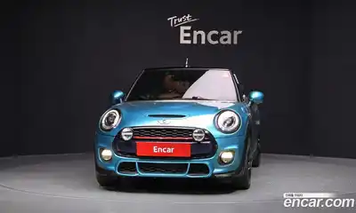 Mini Cooper Convertible 2017 2.0 гидро в Москве № 1916431, миниатюра 3