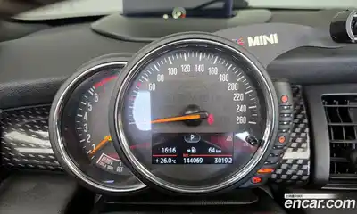 Mini Cooper Convertible 2017 2.0 гидро в Москве № 1916431, миниатюра 8