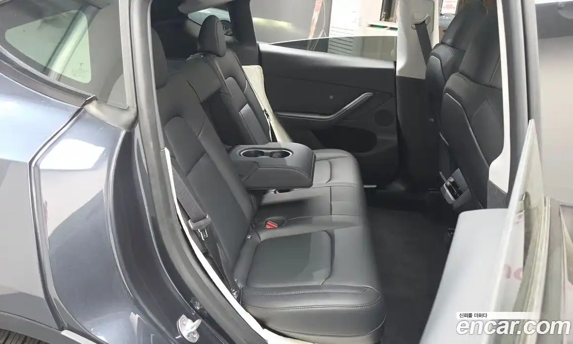 Tesla Model Y 2025 0.2 гидро, фото 16
