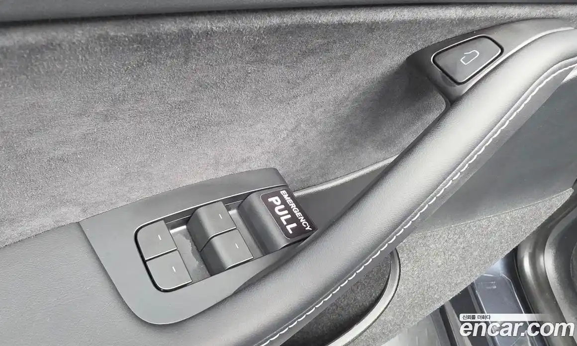 Tesla Model Y 2025 0.2 гидро, фото 28