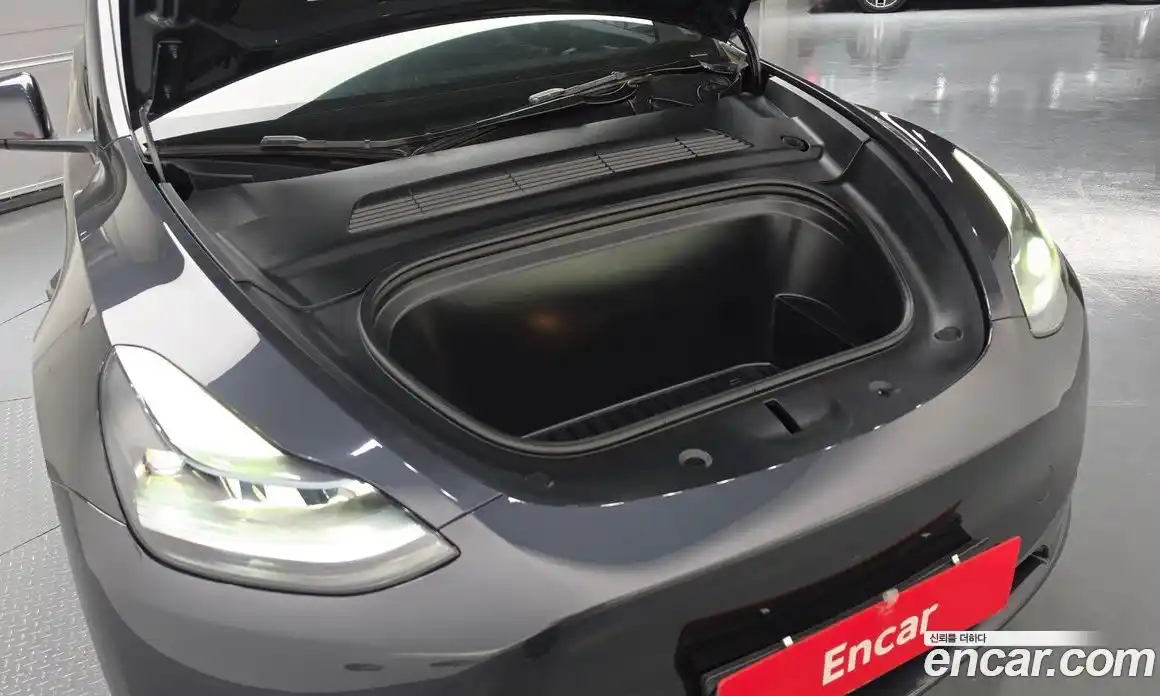 Tesla Model Y 2025 0.2 гидро, фото 6