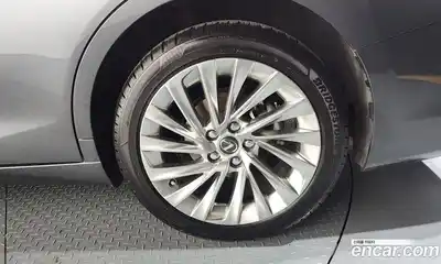 Lexus ES 2023 2.5 гидро в Москве № 1916991, миниатюра 6