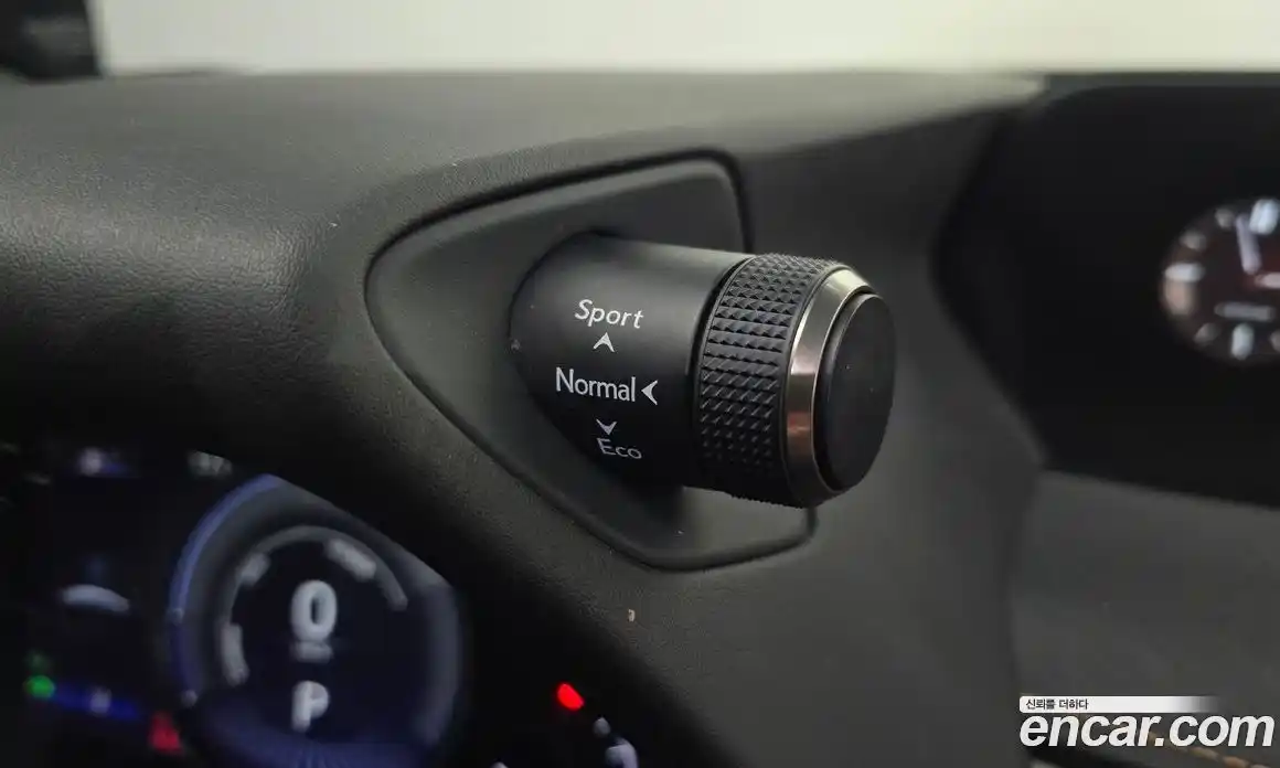 Lexus UX 2019 2.0 гидро в Москве № 1917033, фото 26