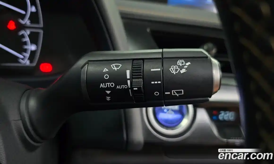 Lexus UX 2019 2.0 гидро в Москве № 1917033, фото 28