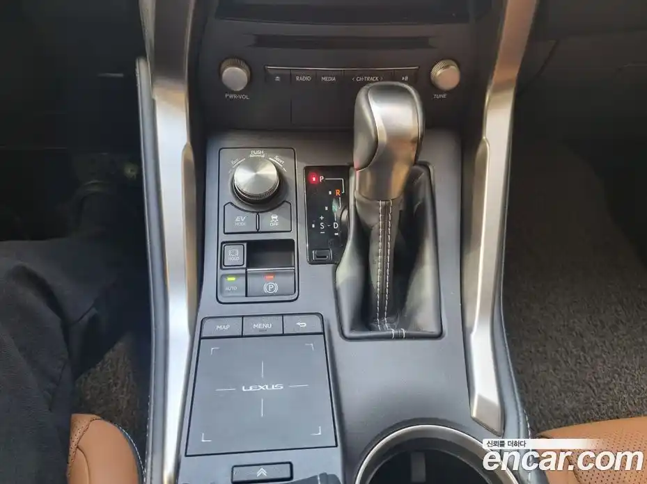 Lexus NX 2021 2.5 гидро в Москве № 1917210, фото 9