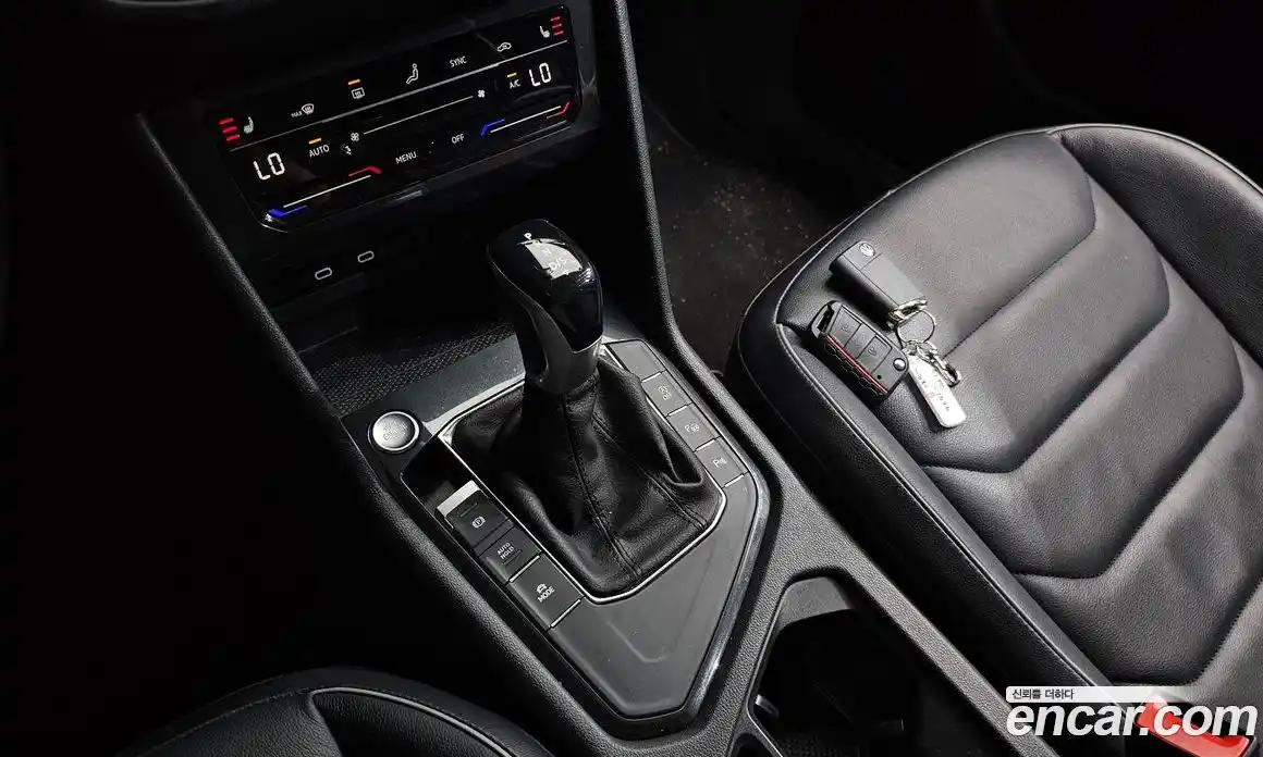 Volkswagen Tiguan 2021 2.0 гидро в Москве № 1917559, фото 11