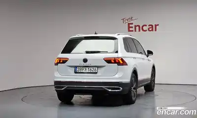 Volkswagen Tiguan 2021 2.0 гидро в Москве № 1917559, миниатюра 3