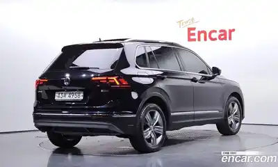Volkswagen Tiguan 2018 2.0 гидро в Москве № 1918111, миниатюра 2
