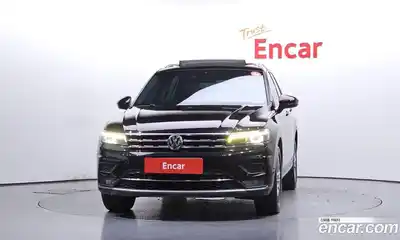 Volkswagen Tiguan 2018 2.0 гидро в Москве № 1918111, миниатюра 3