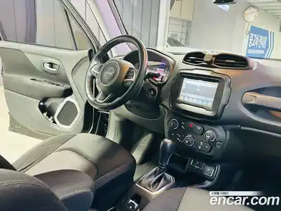 Jeep Renegade 2018 2.4 гидро в Москве № 1919145, миниатюра 9