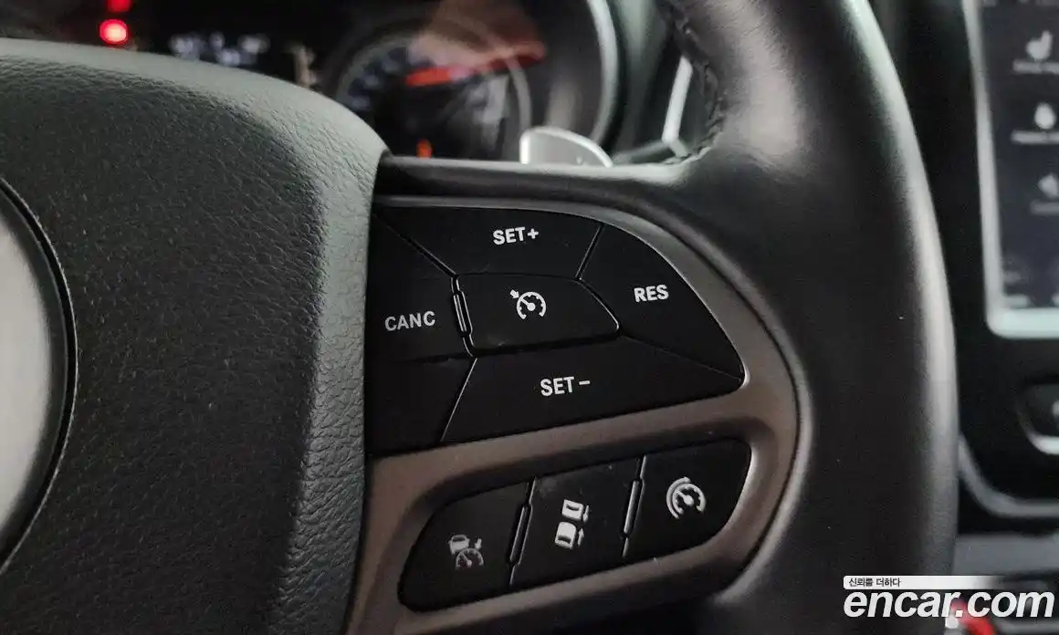 Jeep Cherokee 2018 2.4 гидро в Москве № 1919260, фото 21