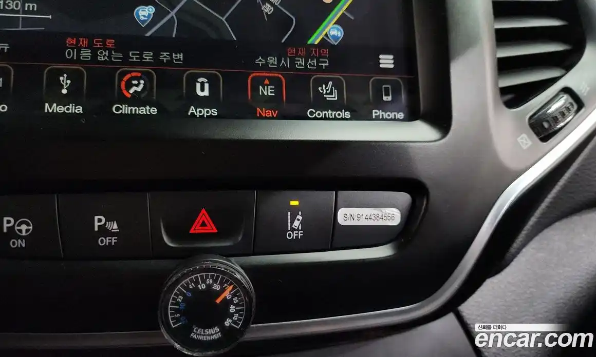 Jeep Cherokee 2018 2.4 гидро в Москве № 1919260, фото 31