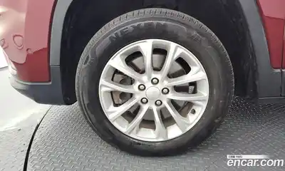 Jeep Cherokee 2018 2.4 гидро в Москве № 1919260, миниатюра 5