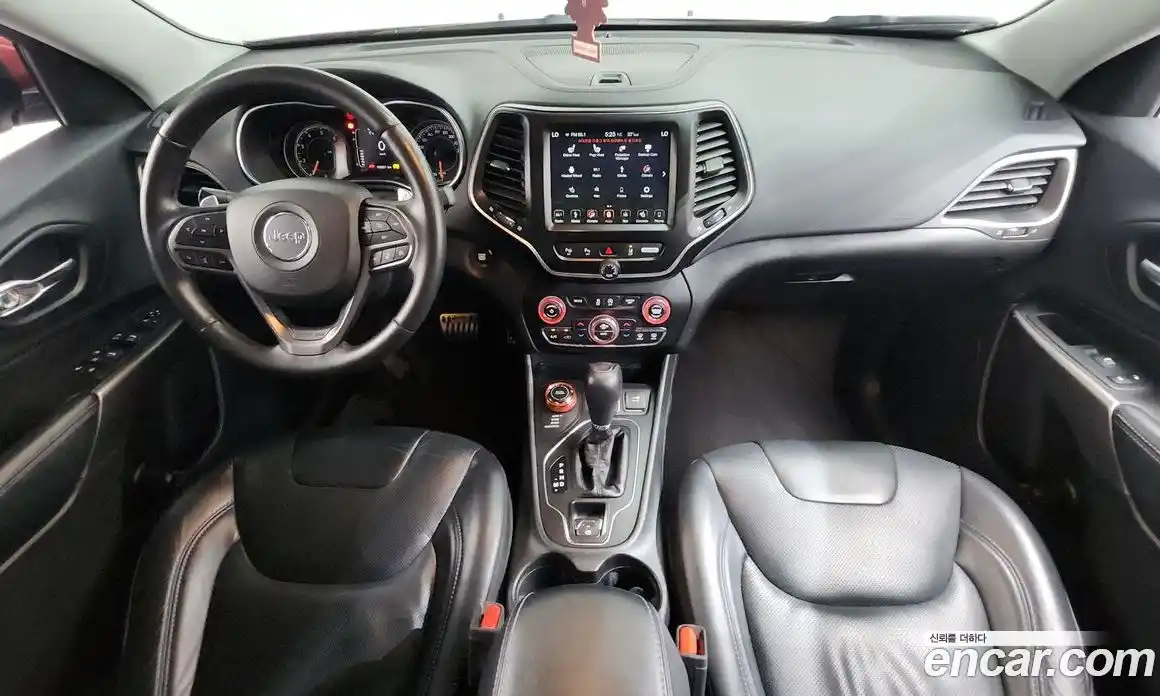 Jeep Cherokee 2018 2.4 гидро в Москве № 1919260, фото 10