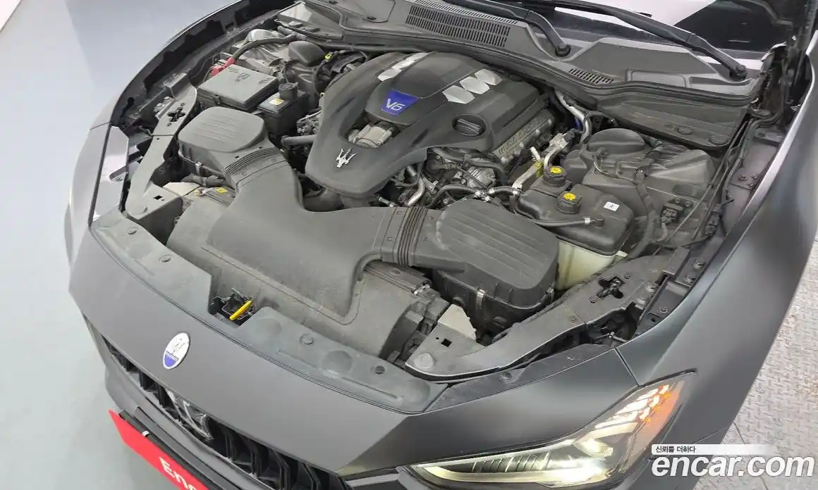 Maserati Ghibli 2016 3.0 гидро, фото 6