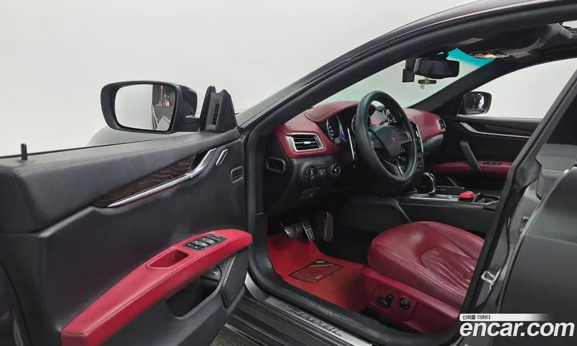 Maserati Ghibli 2016 3.0 гидро, фото 10