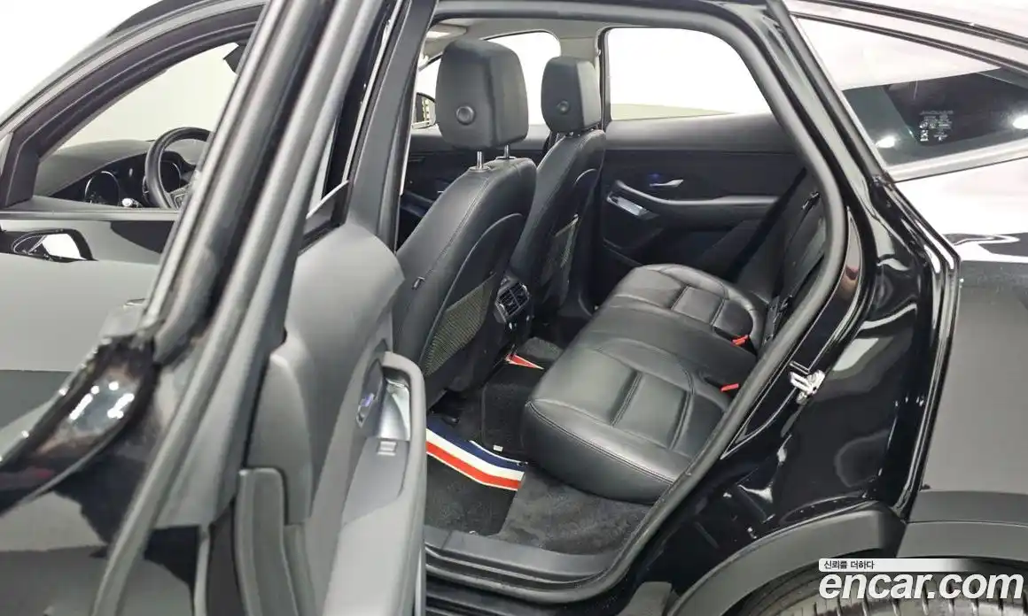 Jaguar E-Pace 2019 2.0 гидро в Москве № 1921138, фото 13