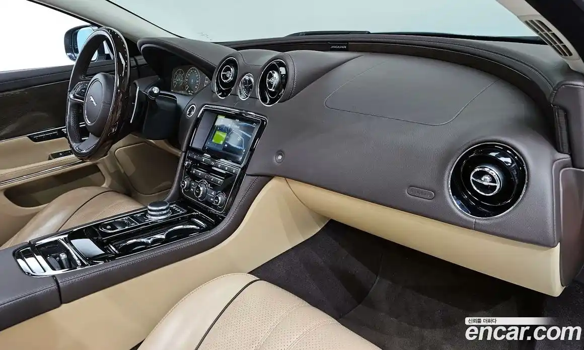 Jaguar XJ 2017 3.0 гидро в Москве № 1921232, фото 29