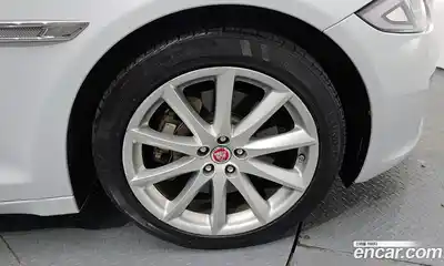 Jaguar XJ 2017 3.0 гидро в Москве № 1921232, миниатюра 7