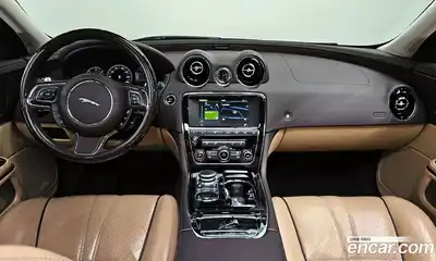 Jaguar XJ 2017 3.0 гидро в Москве № 1921232, миниатюра 10