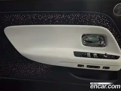 Rolls-Royce Spectre 2025 0.3 гидро в Москве № 1922235, миниатюра 7