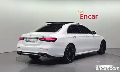 Mercedes-Benz E-Class 2021 2.0 гидро, миниатюра 2