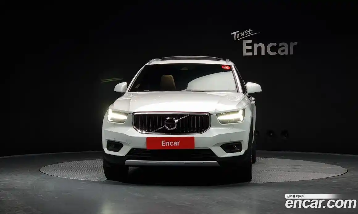 Volvo XC40 2019 2.0 гидро в Москве № 196920, фото 3