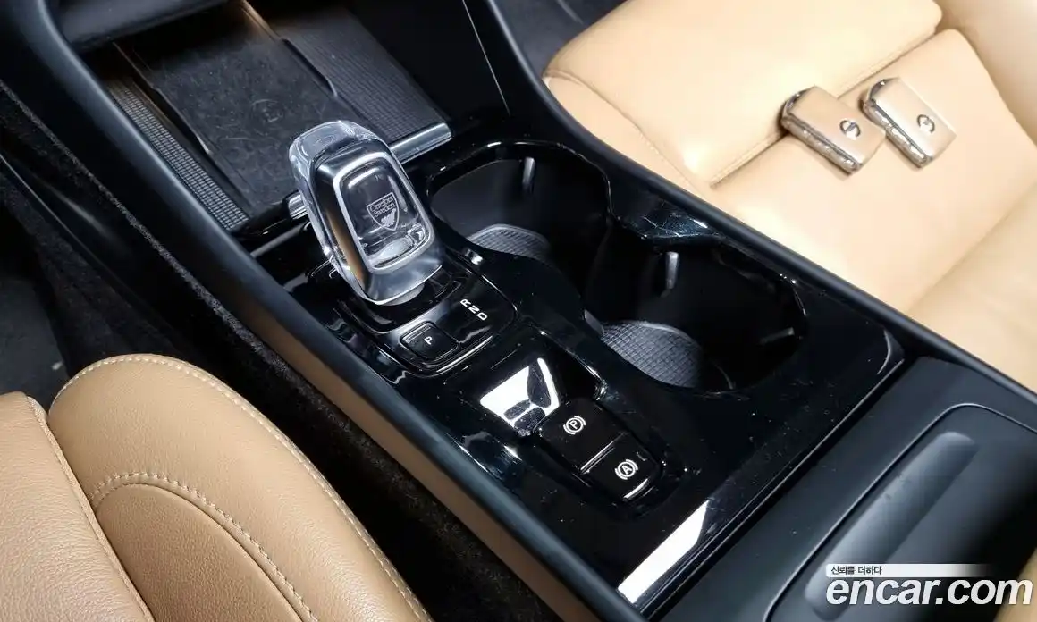 Volvo XC40 2019 2.0 гидро в Москве № 196920, фото 9