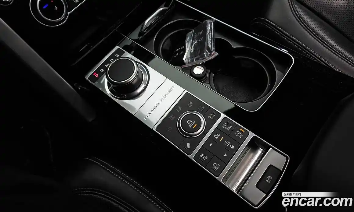 Land Rover Range-Rover 2016 4.4 гидро в Москве № 198165, фото 9
