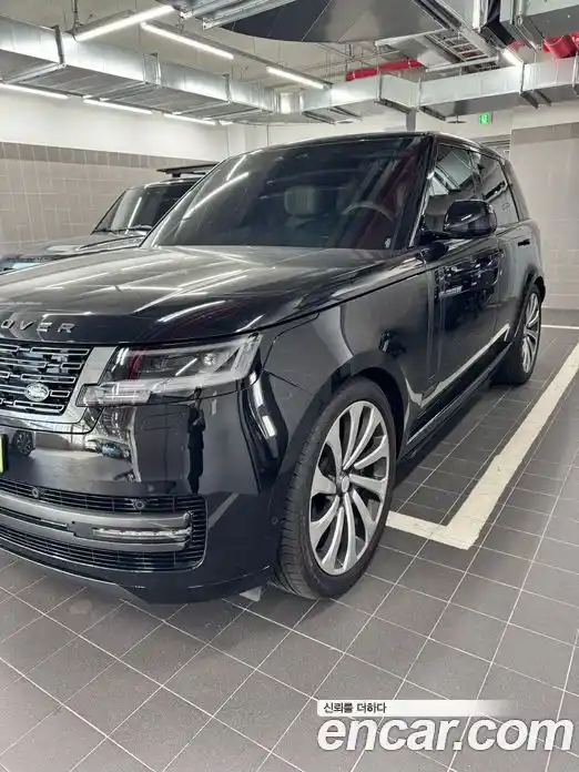 Land Rover Range-Rover 2025 4.4 гидро в Москве № 213876, фото 4