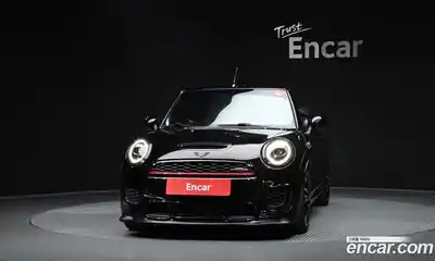 Mini Cooper Convertible 2019 2.0 гидро в Москве № 214296, миниатюра 3