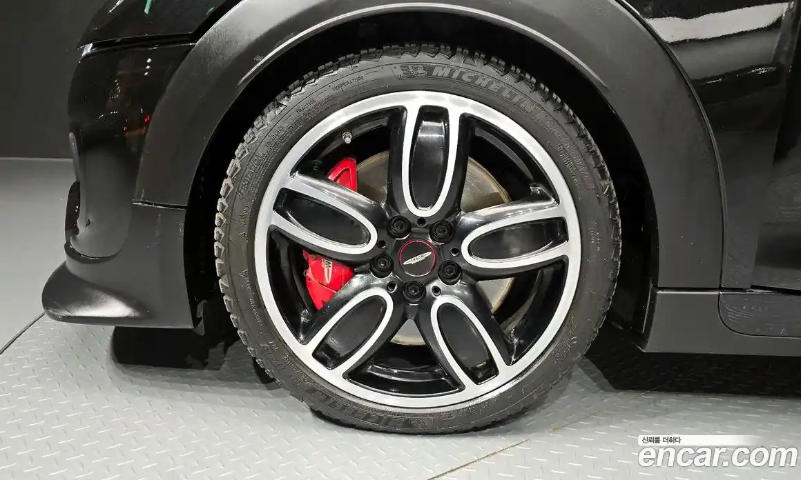 Mini Cooper Convertible 2019 2.0 гидро в Москве № 214296, фото 5